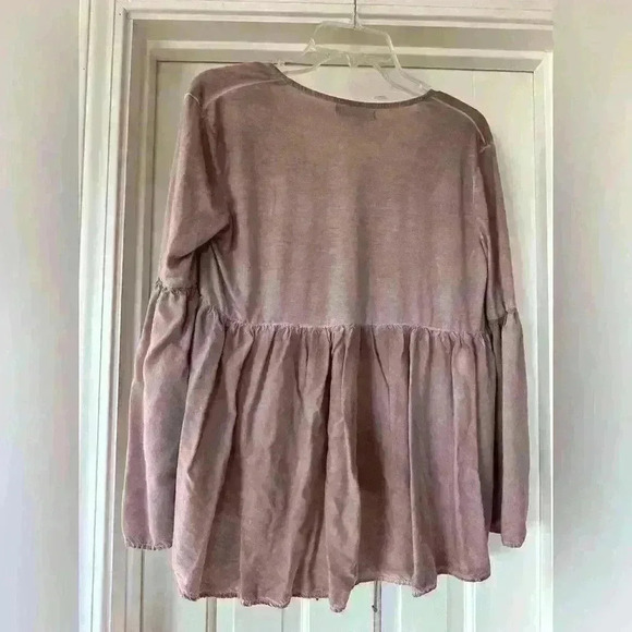 Moving in Mauve Tunic Top Size Small - Picture 3 of 4